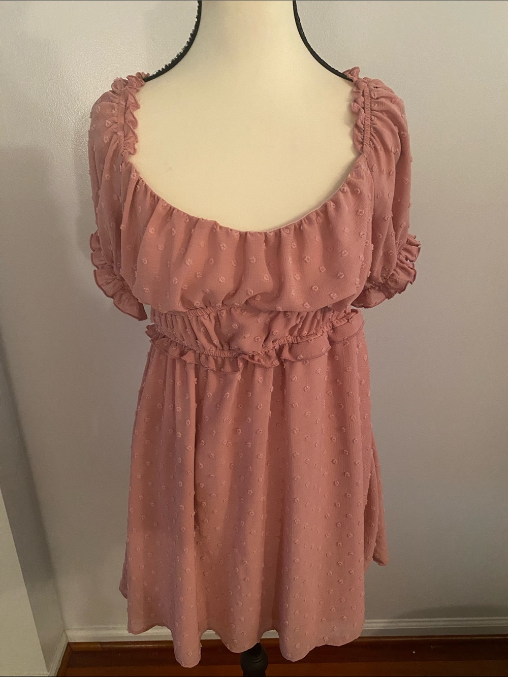 Altar’d state rose colored top